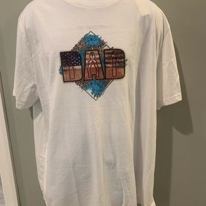 Men’s Dad scoop neck short sleeve shirt.